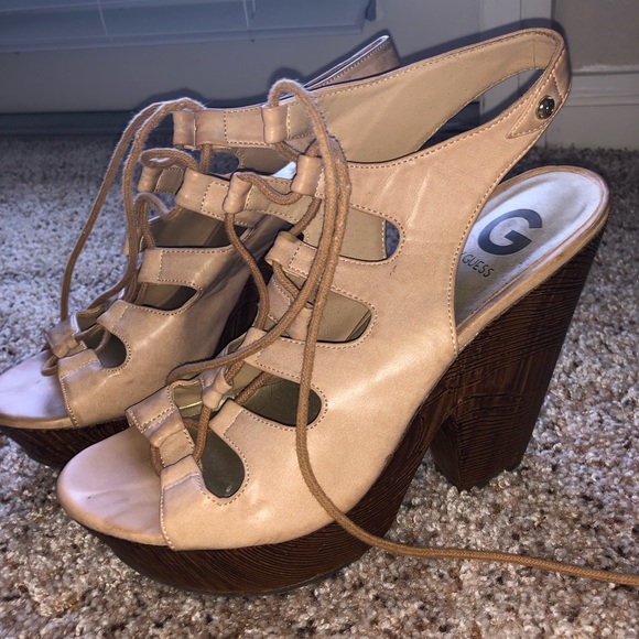 Guess open toe chunky lace up heel - Picture 2 of 3